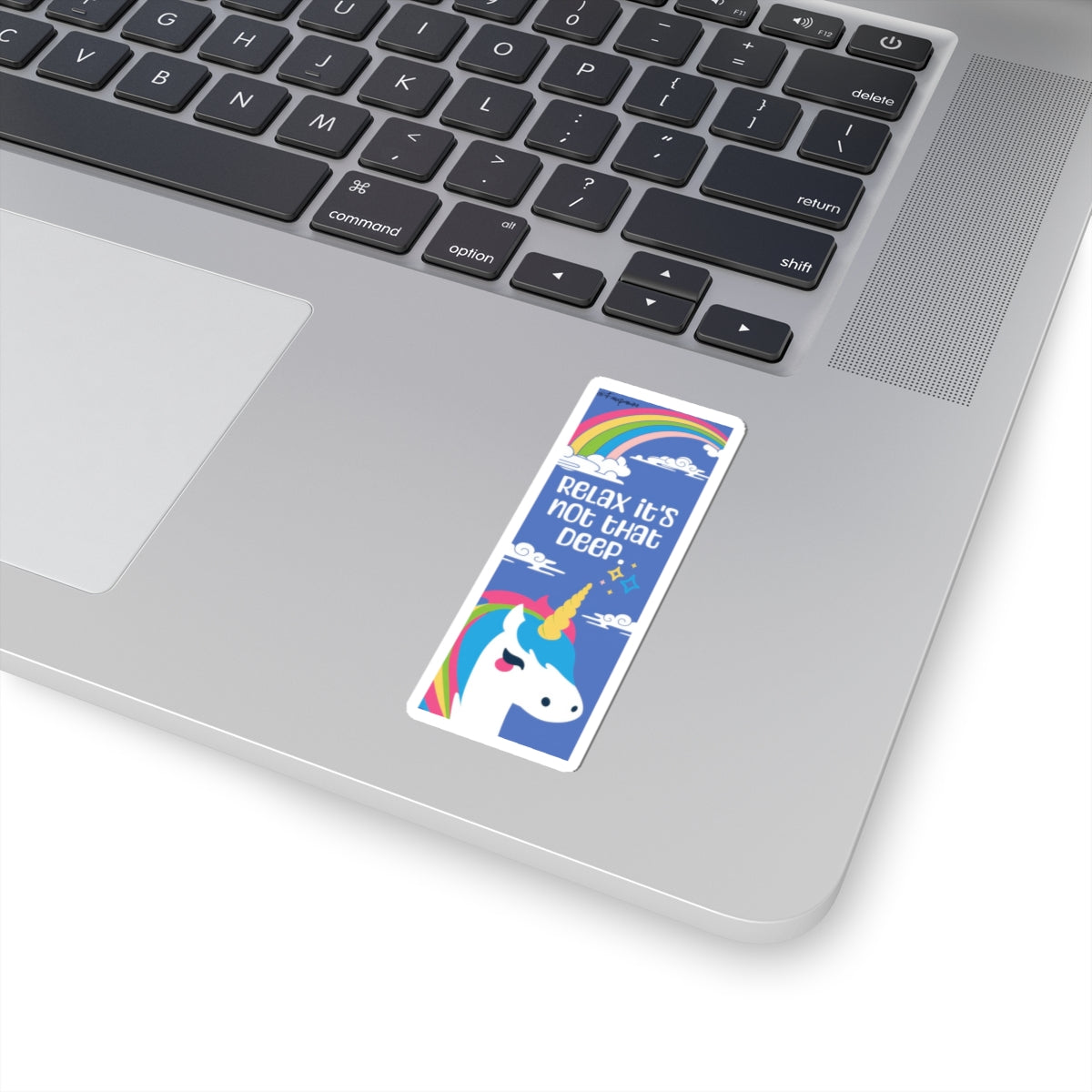 Chromatic naïveté under symbolic compression - Sticker